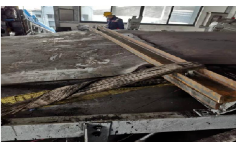 KWZK玩球通(中国)钢丝输送带硫化机胶接工艺流程分享