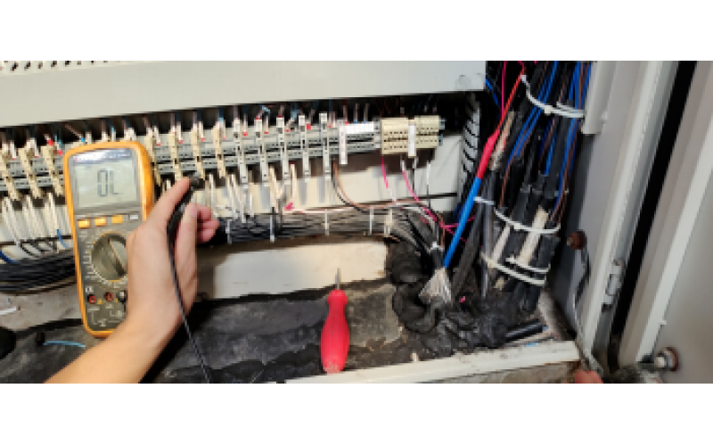 脱盐水控制柜24V电源正接地电阻等于零-北京玩球通(中国)